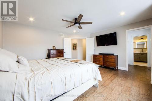 938666 Airport Road, Mulmur, ON - Indoor Photo Showing Bedroom