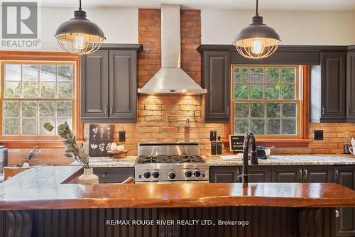 83 Cassels Road E, Whitby (Brooklin), ON - Indoor Photo Showing Kitchen With Double Sink