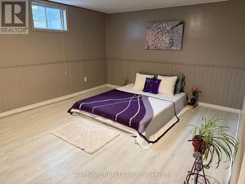 22 Daleside Crescent, Toronto, ON - Indoor Photo Showing Bedroom