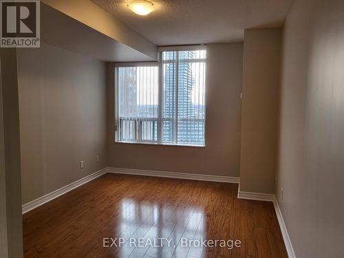 1613 - 310 Burnhamthorpe Road W, Mississauga, ON - Indoor Photo Showing Other Room