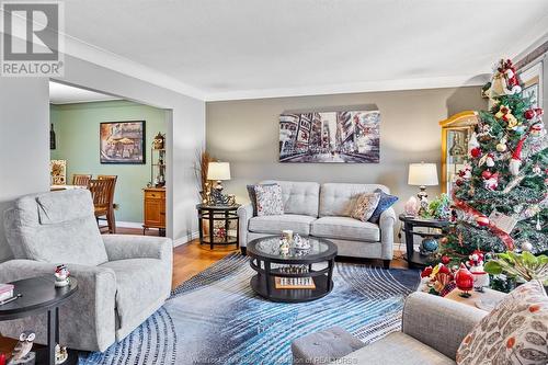 2874 Jos St. Louis, Windsor, ON - Indoor Photo Showing Living Room