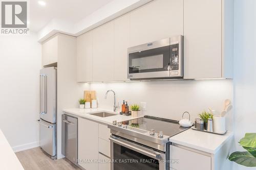 505 - 195 Hunter Street E, Peterborough (Ashburnham), ON - Indoor Photo Showing Kitchen With Upgraded Kitchen