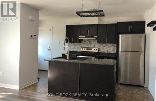 #D - 452 Via Verona Avenue, Ottawa, ON - Indoor Photo Showing Kitchen