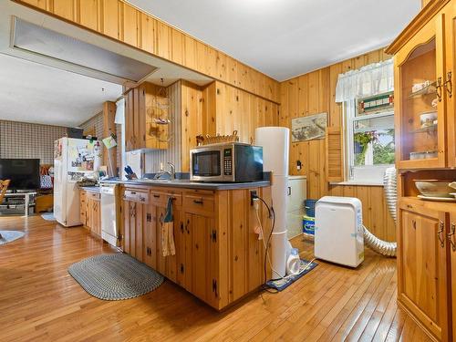 Kitchen - 999 Ch. John-Dale, Shawville, QC - Indoor Photo Showing Kitchen