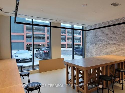 1604-2545 Simcoe St N, Oshawa, ON - Indoor Photo Showing Dining Room