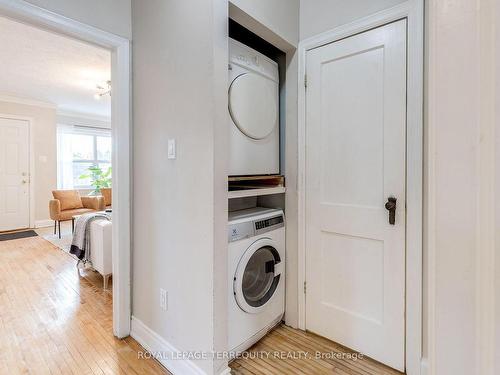 4 Dunkirk Rd, Toronto, ON - Indoor Photo Showing Laundry Room