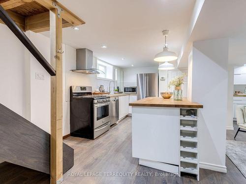 4 Dunkirk Rd, Toronto, ON - Indoor Photo Showing Kitchen