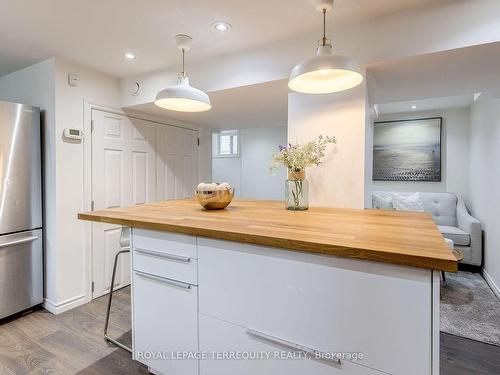 4 Dunkirk Rd, Toronto, ON - Indoor Photo Showing Kitchen