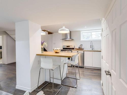 4 Dunkirk Rd, Toronto, ON - Indoor Photo Showing Kitchen