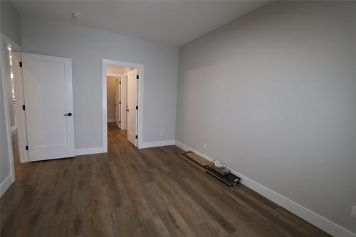 718 St. Mary River Drive, Kimberley, BC - Indoor Photo Showing Other Room