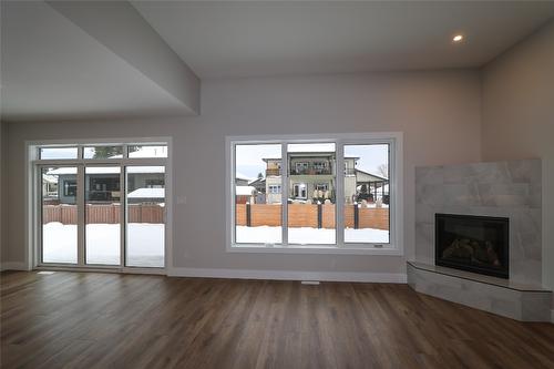 718 St. Mary River Drive, Kimberley, BC - Indoor Photo Showing Other Room With Fireplace