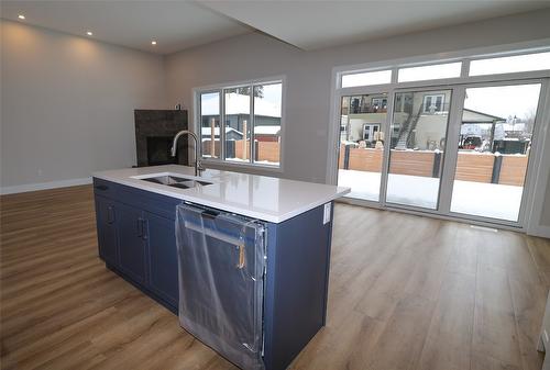 718 St. Mary River Drive, Kimberley, BC - Indoor Photo Showing Kitchen With Double Sink