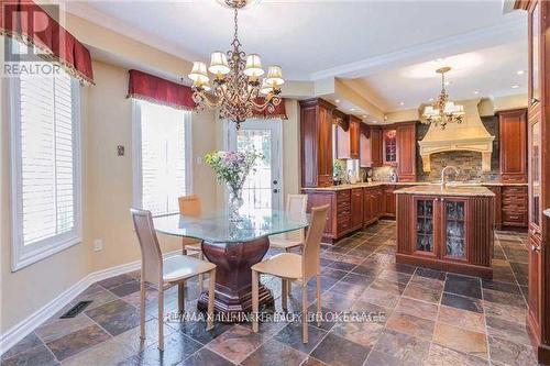 59 Oatlands Crescent, Richmond Hill, ON - Indoor Photo Showing Dining Room