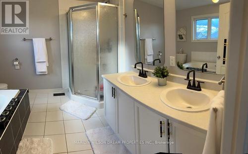 656 Netley Circle, Ottawa, ON - Indoor Photo Showing Bathroom