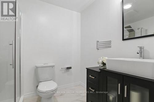 656 Netley Circle, Ottawa, ON - Indoor Photo Showing Bathroom