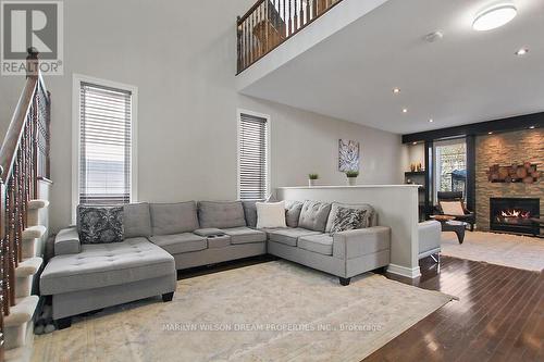 656 Netley Circle, Ottawa, ON - Indoor Photo Showing Living Room With Fireplace