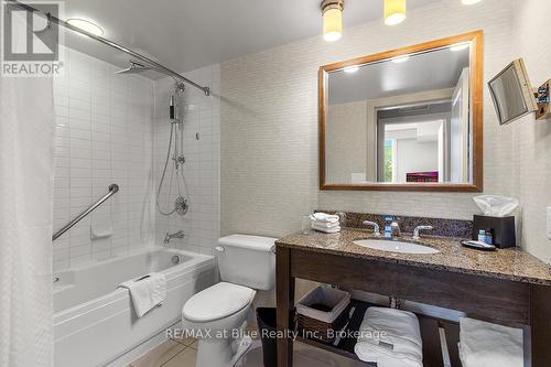 377 - 220 Gord Canning Drive, Blue Mountains (Blue Mountain Resort Area), ON - Indoor Photo Showing Bathroom