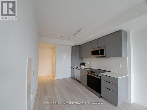 1909 - 48 Power Street, Toronto, ON - Indoor Photo Showing Kitchen