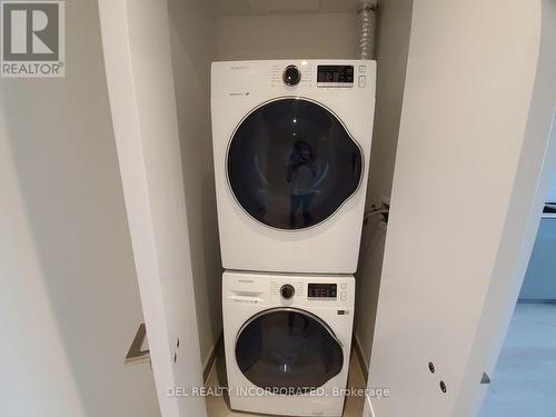 1909 - 48 Power Street, Toronto, ON - Indoor Photo Showing Laundry Room