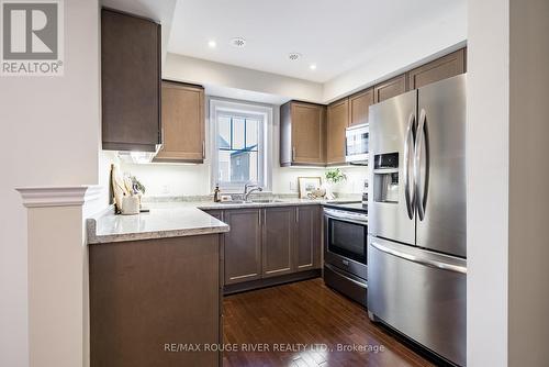 20 Nearco Crescent, Oshawa, ON - Indoor Photo Showing Kitchen With Stainless Steel Kitchen With Double Sink