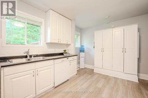 13 Cooks Drive, Uxbridge, ON - Indoor Photo Showing Kitchen With Double Sink