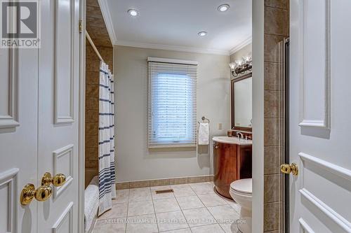 52 Regent Street, Richmond Hill, ON - Indoor Photo Showing Bathroom