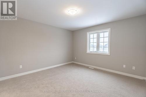 240 Springfield Crescent, Clearview, ON - Indoor Photo Showing Other Room