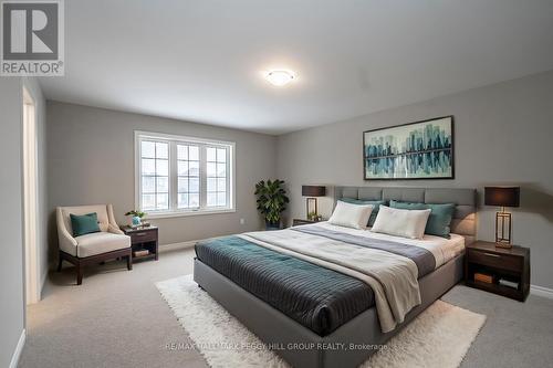 240 Springfield Crescent, Clearview, ON - Indoor Photo Showing Bedroom