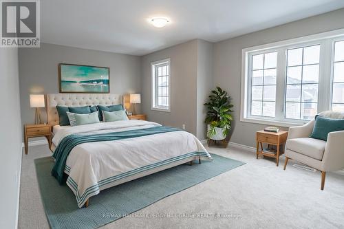 240 Springfield Crescent, Clearview, ON - Indoor Photo Showing Bedroom