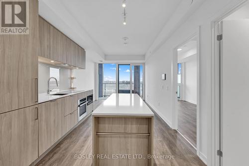 706 - 28 Ann Street, Mississauga, ON - Indoor Photo Showing Kitchen With Upgraded Kitchen