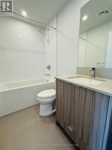 3706 - 4130 Parkside Village Drive, Mississauga, ON - Indoor Photo Showing Bathroom