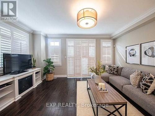 2468 Scholars Common, Burlington, ON - Indoor Photo Showing Living Room