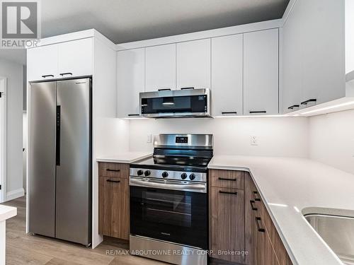 64 Canary Street, Tillsonburg, ON - Indoor Photo Showing Kitchen With Stainless Steel Kitchen