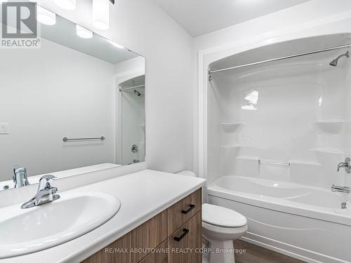 64 Canary Street, Tillsonburg, ON - Indoor Photo Showing Bathroom