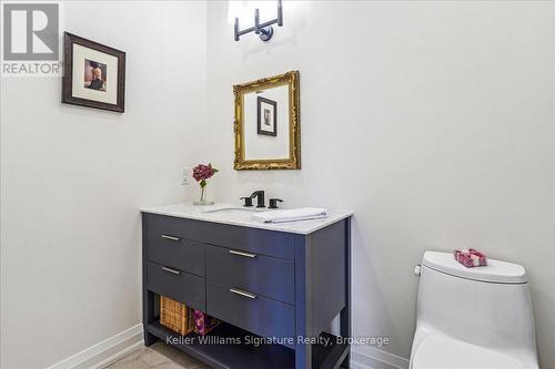 26 Turi Drive, Hamilton, ON - Indoor Photo Showing Bathroom