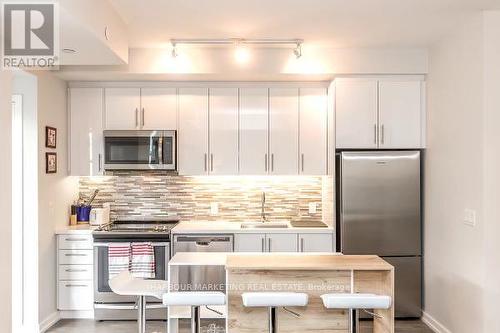 222 - 241 Sea Ray Avenue, Innisfil, ON - Indoor Photo Showing Kitchen