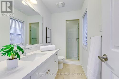 614 Cargill Path, Milton, ON - Indoor Photo Showing Bathroom