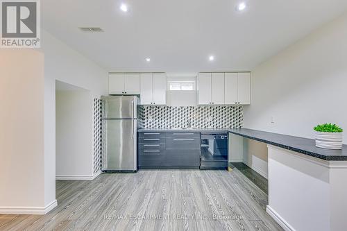 614 Cargill Path, Milton, ON - Indoor Photo Showing Kitchen