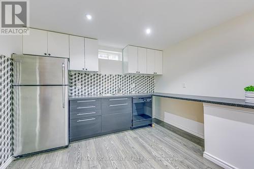 614 Cargill Path, Milton, ON - Indoor Photo Showing Kitchen