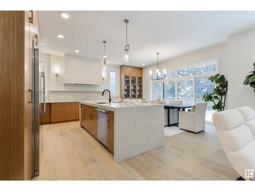 6A Marlboro Rd Nw, Edmonton, AB - Indoor Photo Showing Kitchen