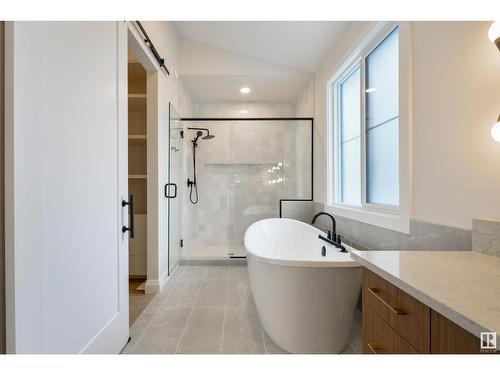 6A Marlboro Rd Nw, Edmonton, AB - Indoor Photo Showing Bathroom