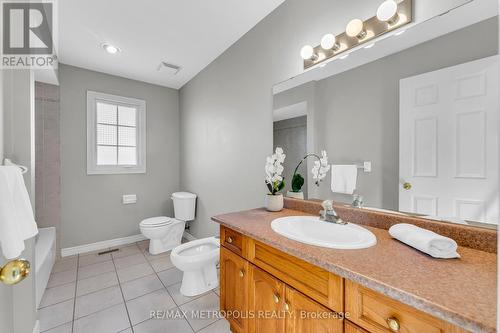 458 Meadow Street, Oshawa, ON - Indoor Photo Showing Bathroom