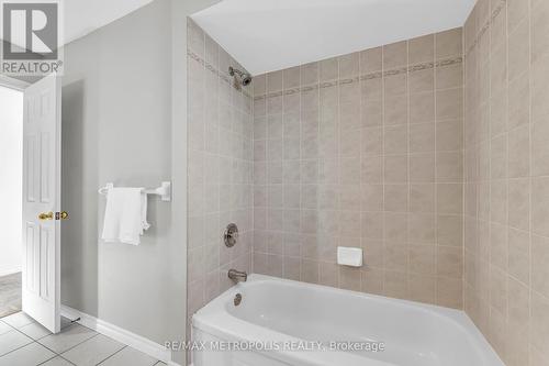 458 Meadow Street, Oshawa, ON - Indoor Photo Showing Bathroom