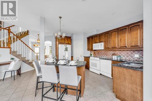 458 Meadow Street, Oshawa, ON - Indoor Photo Showing Kitchen