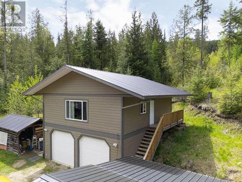 Built in 2008 - 68 Specht Road, Cherryville, BC 