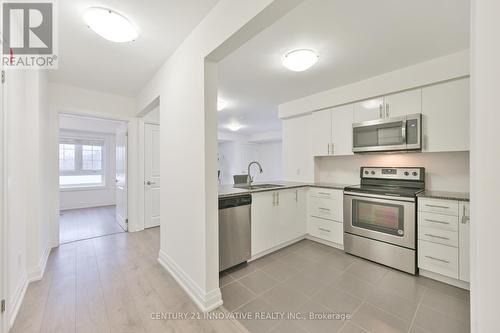 308 - 481 Rupert Avenue, Whitchurch-Stouffville, ON - Indoor Photo Showing Kitchen