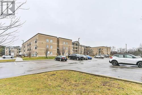 308 - 481 Rupert Avenue, Whitchurch-Stouffville, ON - Outdoor