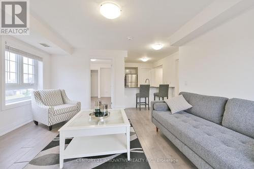 308 - 481 Rupert Avenue, Whitchurch-Stouffville, ON - Indoor Photo Showing Living Room