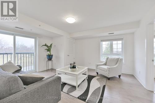 308 - 481 Rupert Avenue, Whitchurch-Stouffville, ON - Indoor Photo Showing Living Room