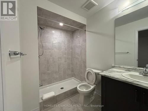 92 Varsity Drive, Welland, ON - Indoor Photo Showing Bathroom